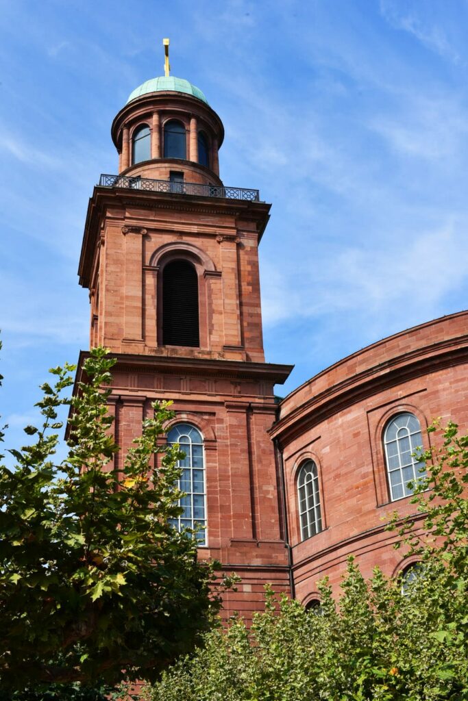 Glockenturm der Paulskirche Frankfurt 